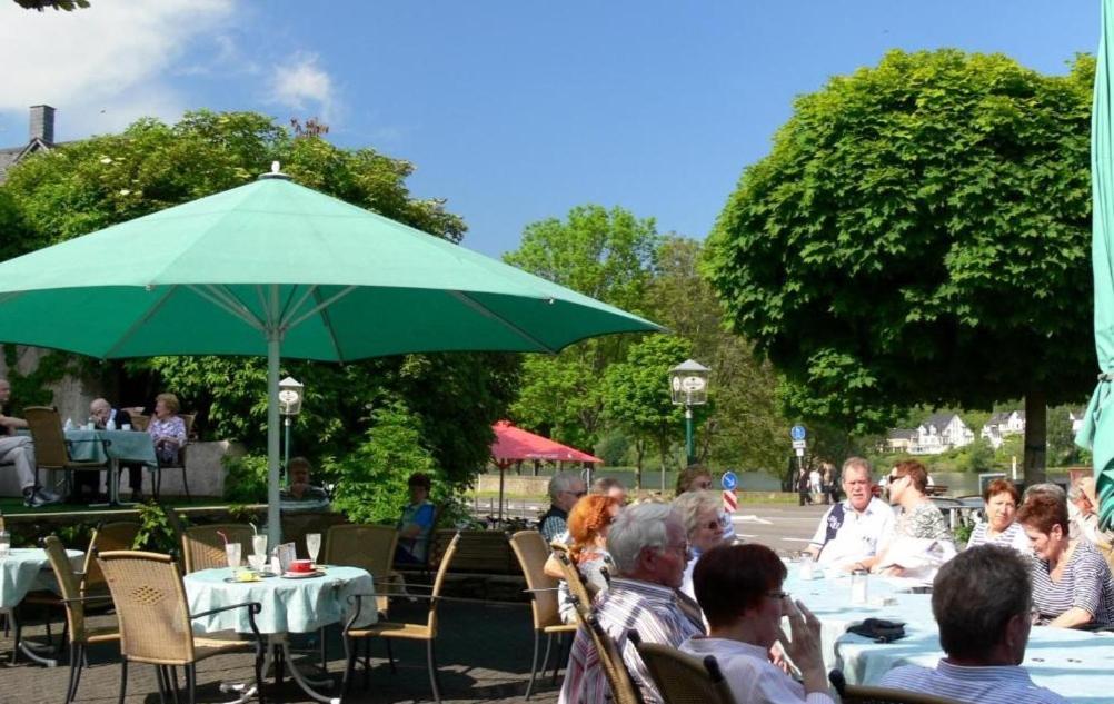 Panorama-Cafe Moselgarten Alf Eksteriør bilde