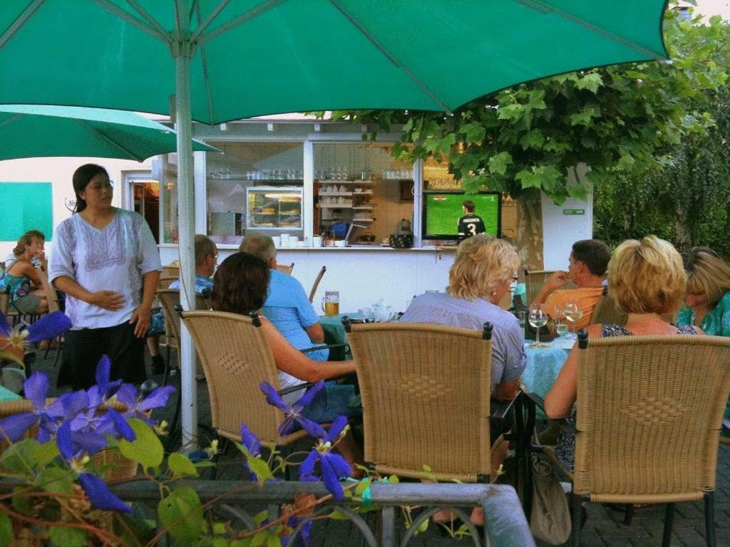 Panorama-Cafe Moselgarten Alf Eksteriør bilde